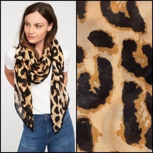 ON Leopard Ocelot Lightweight Scarf